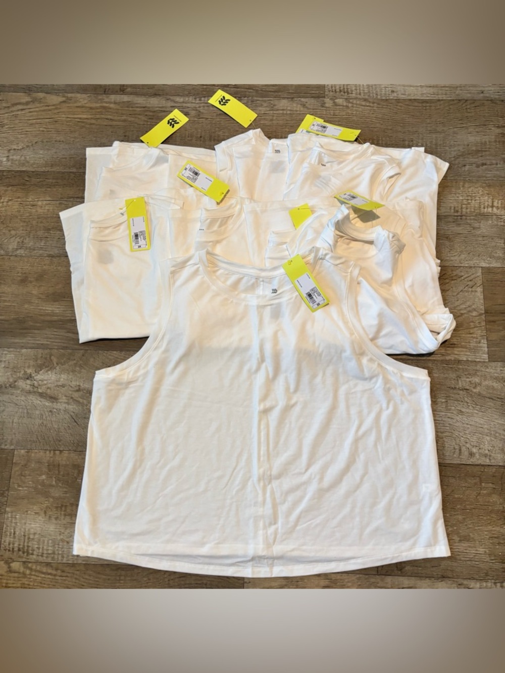 10pcs All in Motion Women’s Plus size Activewear Tank top white 2X NEW